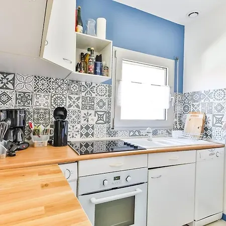 Cosy, Idealement Situe En Centre-ville شقة *